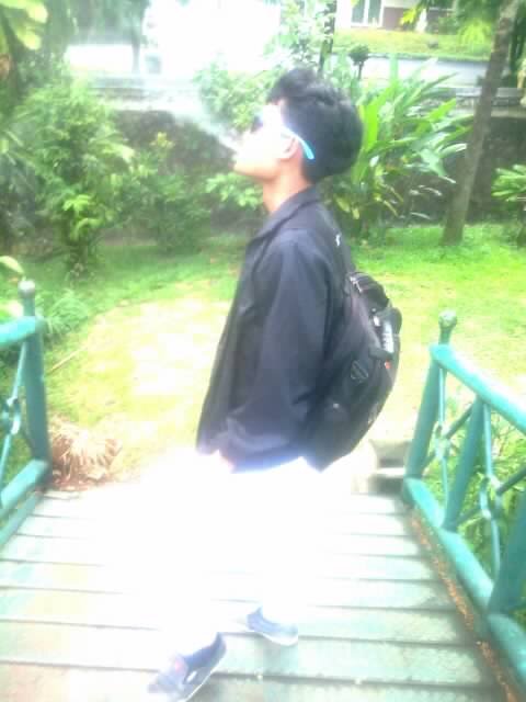 Bukan sok bijak dan bukan juga sok dewasa hehe just tweet:) itung2 berbagi pengalaman