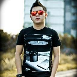 Lead vocal FiveMinutes |
INDONESIA Bandung | i am Richiers