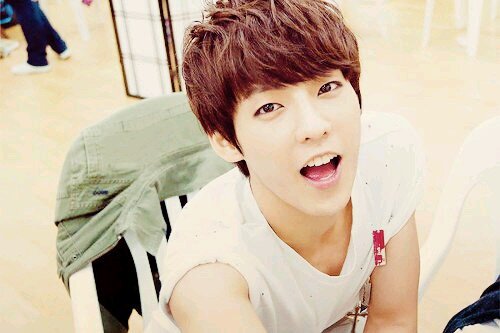 เป็นเมโลดี้ เมนมินฮยอก ฟอลมาคุยกันคุยได้ทุกวงนะจิ :D