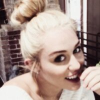  (@imaginarycharry) 's Twitter Profile