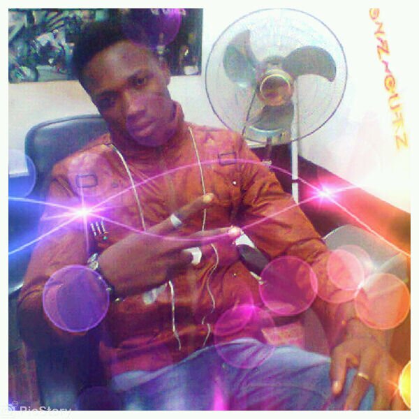 •Rain•G▲_RApper|recodingArtist™i lov musik from my tender age`cool guy want a record deal