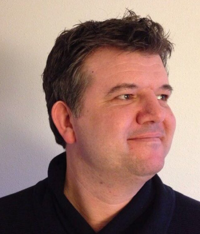 Technical Consultant DataManagement, #NetAppUnited member. Skydiving, Music, Reading, Going out, Motorbike