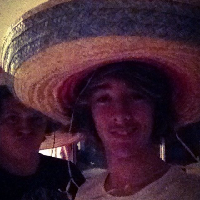 Beauzy-check out http://t.co/ZB7zTGbv19  Subscribe 3 because if you do ill mail you a cookie :D maybe..