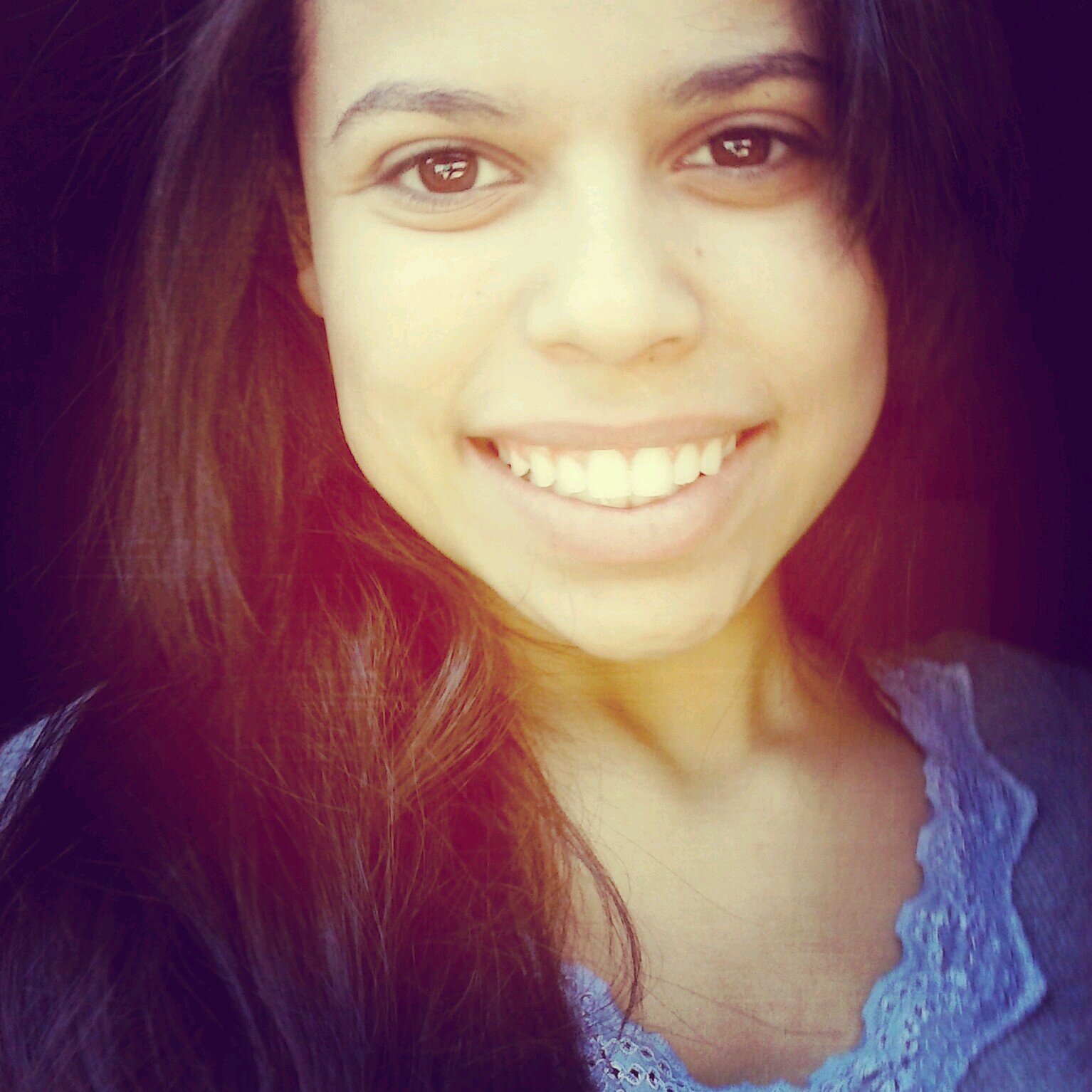 O meu coração te pertence, pois tudo o que eu sou, o que quero ser,o que eu planejo ser, pertence a Ti, e só a Ti Deus ... ♫ #LoucosPorJesus ♥ :)