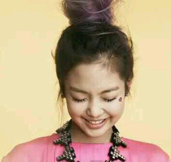 I'm (not real) Jennie Kim ibnida  • PinkPunk♥ • taeng's kid nen's sarap♥