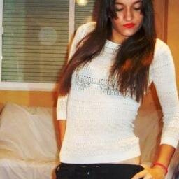 Futura Periodista. Enamorada de la vida y de las cosas justas. Bailarina a ratos. Talué.