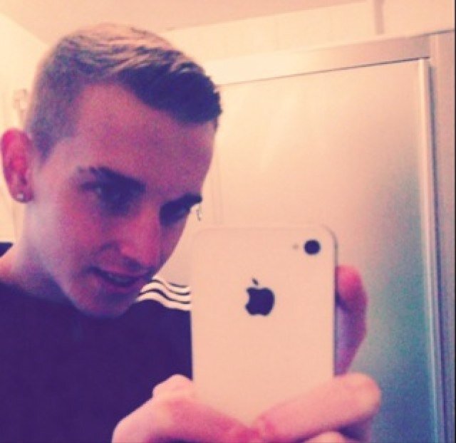 Follow me and i'll follow you back
Add/Follow me on facebook, http://t.co/DO0HoPYOJu 
 BBM PIN: 28D456F3