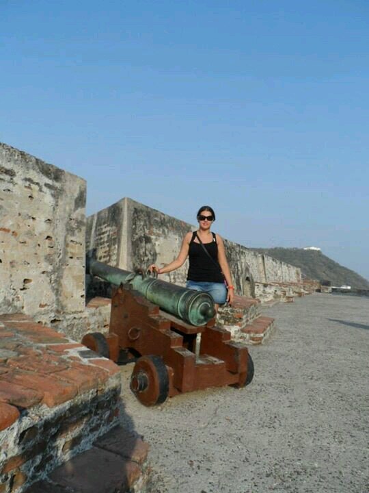 Abogada, Paraguaya con ORGULLO (serán nuestros pechos las muralla) olimpera de ♥