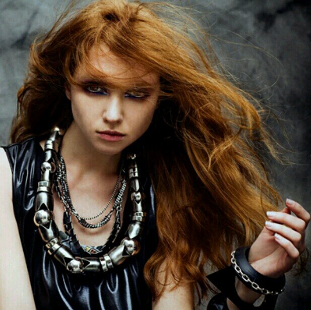 Cut throat, this blood runs thick. You have got to witness,
We are the last beatniks, the lost heretics. You can't miss me, I'm still Alive.  [18+ MC RP  #OOF]