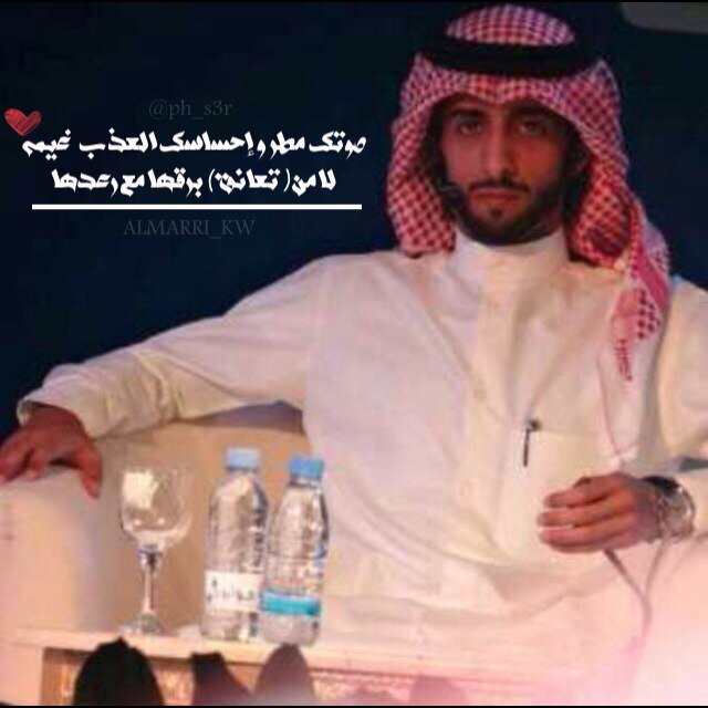 مصمم ومتذوق للشعر واطمح للكثير