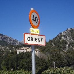 Dad, Orient fan, ex-coach at Currie FC, civil servant, keen golfer, intermittent runner and cyclist -  views my own unless they're interesting