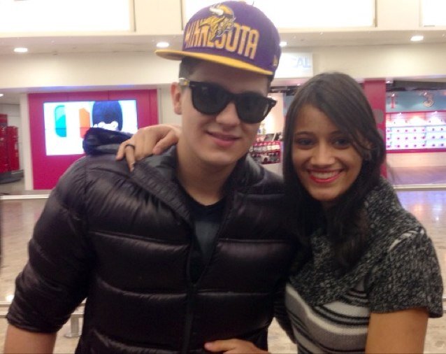 Londres ficaria com voce bem mais bonita (: Te vivo @luansantana | Dona: @FcPravcLembraLS
