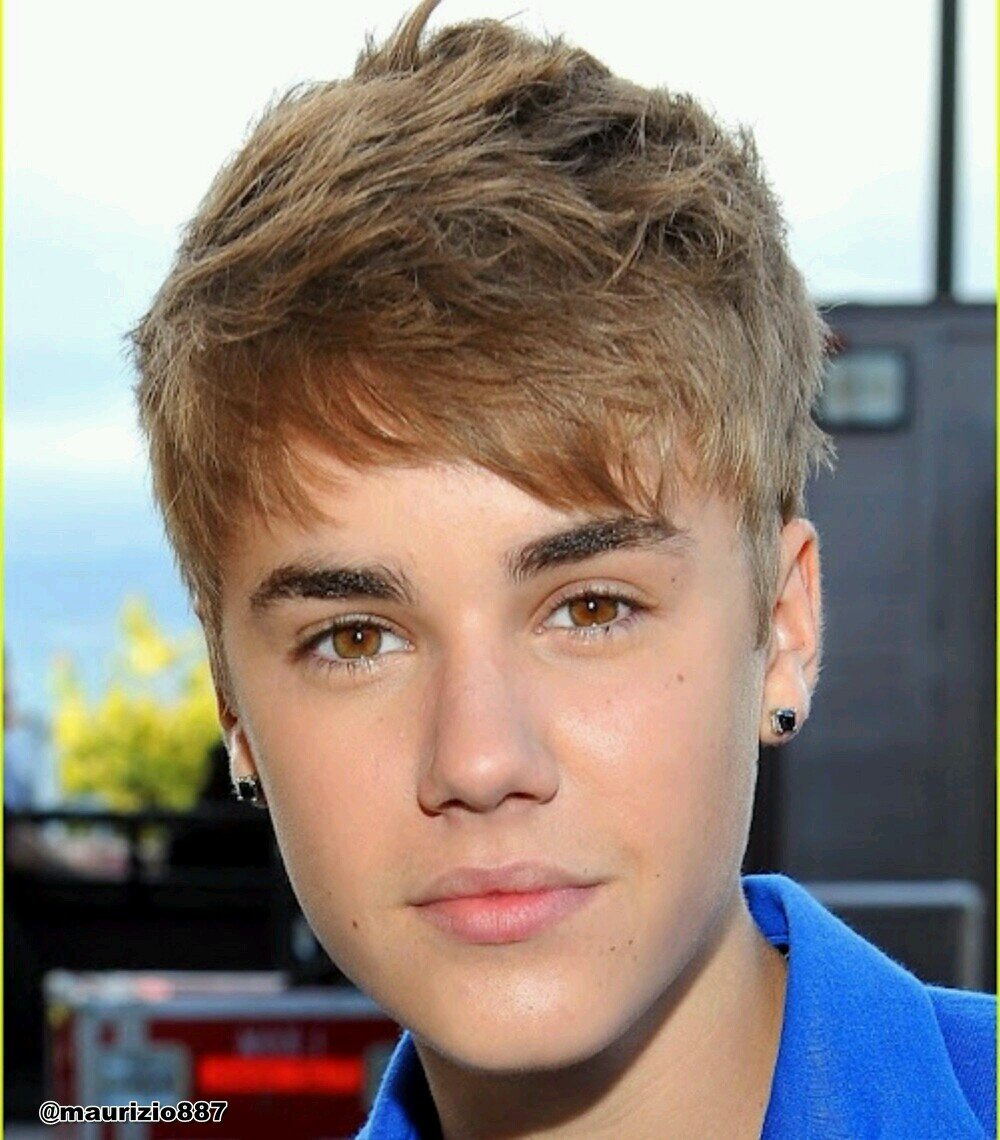 My idol is means alot to me. He loves his fans. His fans respect his music. They r not fans, they r beliebers, belieber of justin bieber. Believe 5/5/13