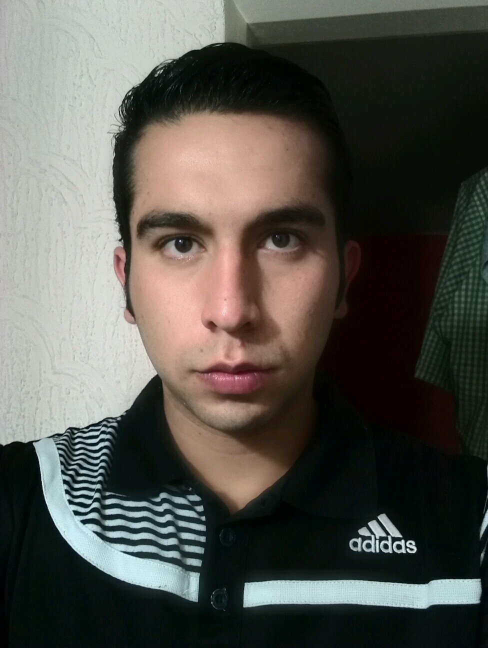 En facebook me encuentro como Ulises Thiago