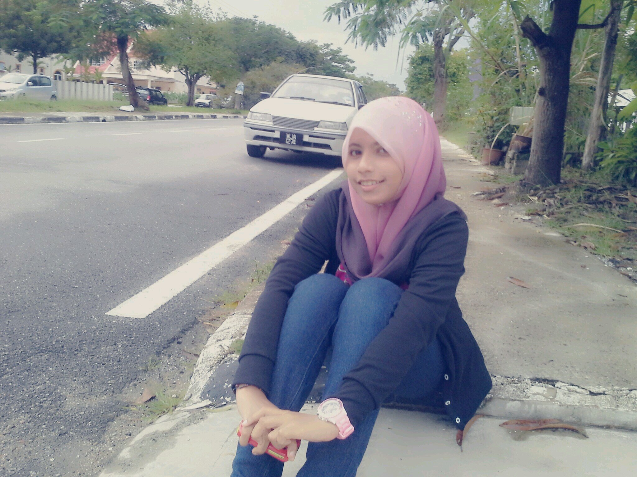 hey . guyz me fienas nice to meet u . huh my facebook [aqu cyg diey]
