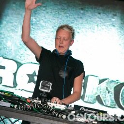 roskodjofficial's profile picture. Kilties Bar Ibiza Resident DJ http://t.co/qZPWLH38hY http://t.co/S7LPKdlVQ1