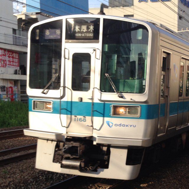 小田急電鉄1000形の非公式bot ツイート更新する暇がない。8000形もよろしくお願いします。@OER_8000_bot