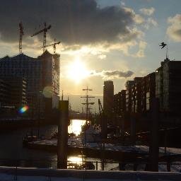 35mm_HH's profile picture. Film - Art - Festivals - History Tweets in German, English and Spanish now also at 35mm_hh@mastodon.social