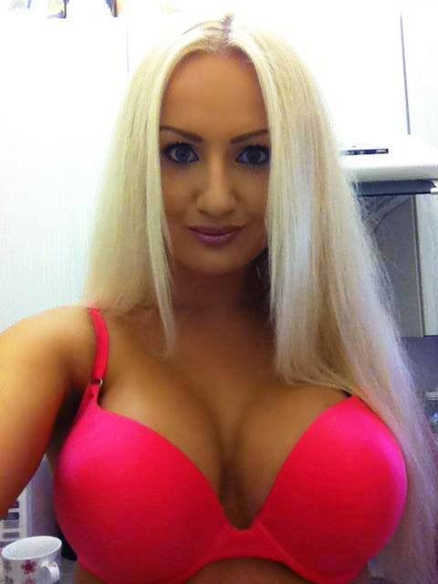 SexyHotxxxGirls's profile picture. A collection of hot, naughty, extremely sexy girls. U can contact me if u want #wink