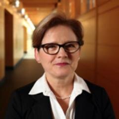 Ph.D. Professeure titulaire, DIC, ULaval, Fondatrice et Directrice générale de l'Observatoire des médias sociaux en RP (OMSRP)