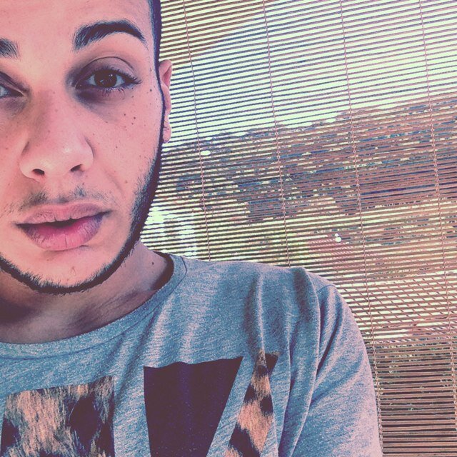 Yamin. 20 ans (years). France