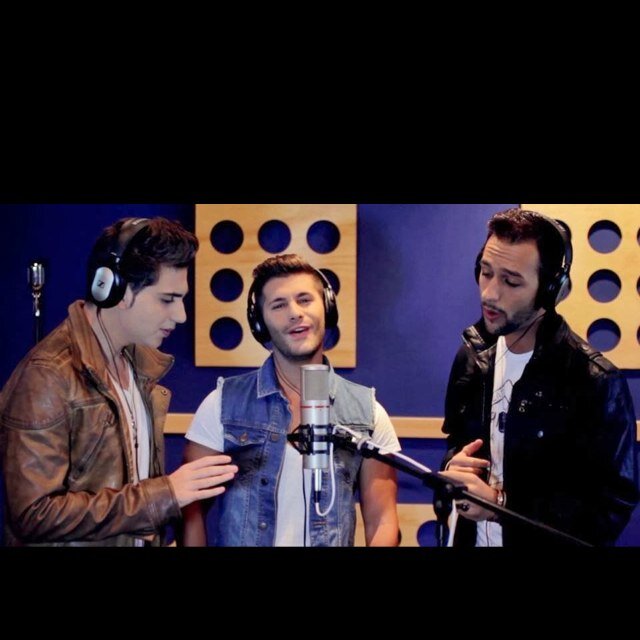 Club oficial casanova Murcia,se unen tres grandes voces:Tony,Ruben y Juan Carlos 
instagram/casanova_murcia  
os quiero casanova!!