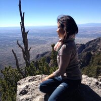 Stephanie Robles(@StephGoesGreen) 's Twitter Profile Photo