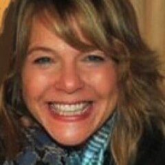 One-on-one brand building & promotion based on the unique style & voice of each exceptional client. Design devotee, alliteration addict. VP of PR, @IFDANY.