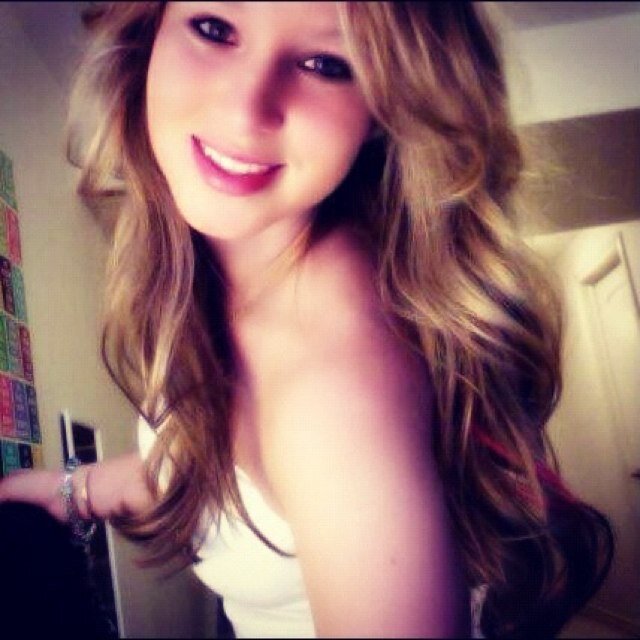 _MichelleLeah's profile picture. 