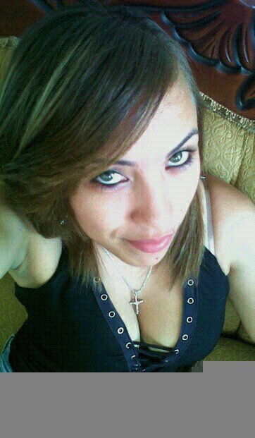 Una Persona Muy Amigable, Facil De Tratr, Dedicada A Lo Que Hace Y A Lo Que Le Interesa,Muy Enamorada!!♥ Solo Conoceme Y NO Te Defraudare!