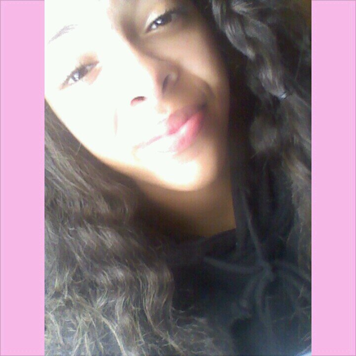 prettygirllex13's profile picture. 