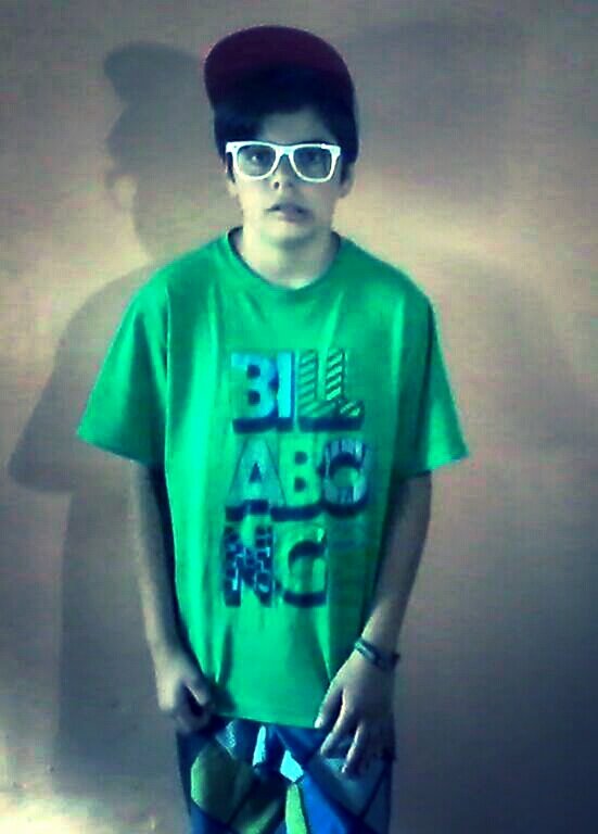 quese yo estoy re loco tengo un solo idolo y soy yo no me jodan xD