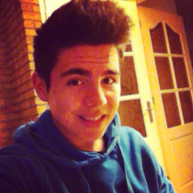 18 , JVL

Insta: alessandrob__