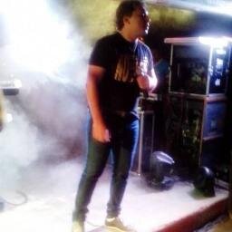 Cantor e compositor : Junior Rodrigues
Buscando encantar os coracoes no cenario do forro romantico.