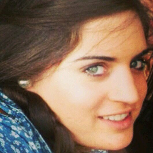 Las cosas no se dicen, se hacen y al hacerlas, se dicen solas. :*)