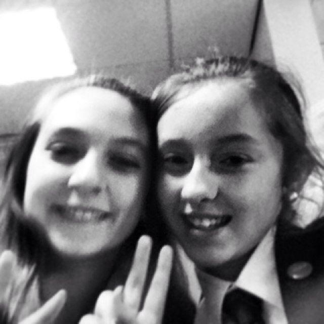 vamploverellie's profile picture. hi everyone!