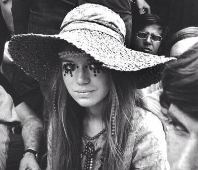 Free soul ❤️ loving life ❤️ Good music That good good #do what makes you happy #live life #no regrets #xoxo #that hippie chick