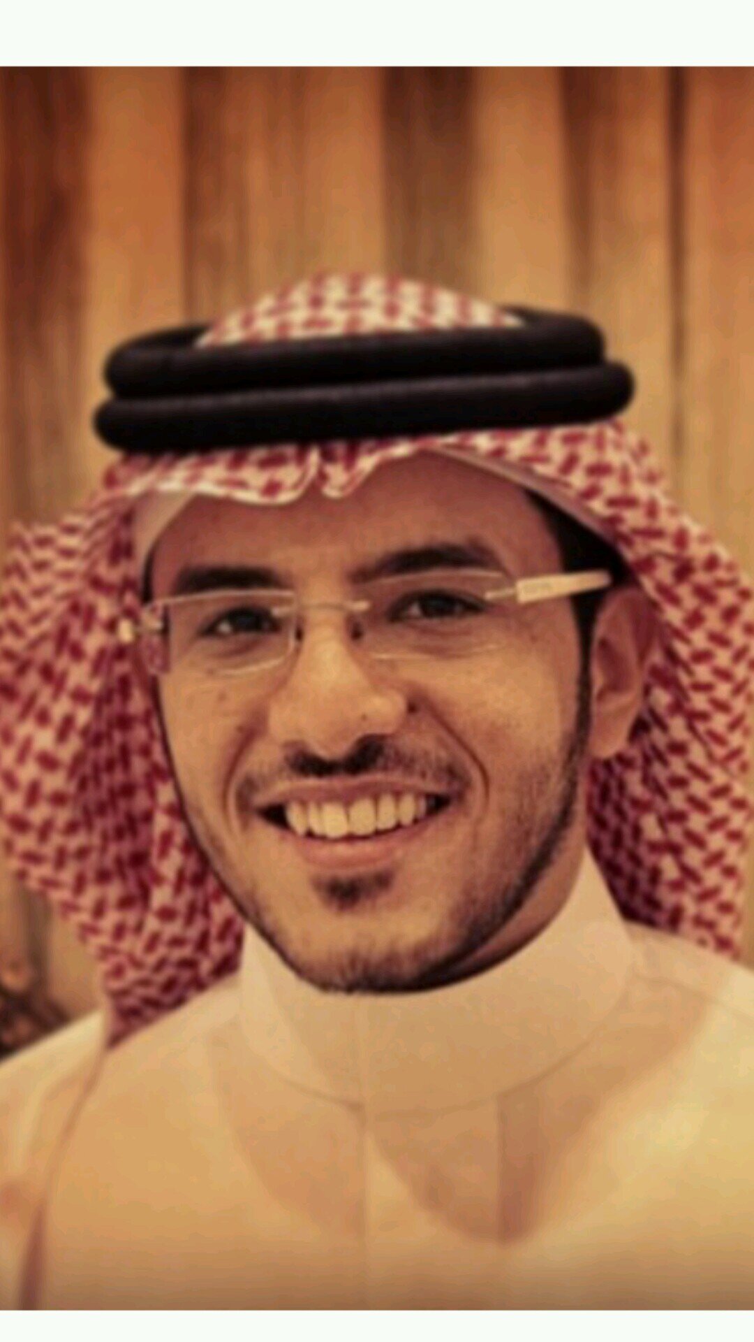‏‏أتطلع للأفضل دائما.. أحب صلتي بخالقي رغم تقصيري الشديد بحقه.. أتمنى أن أكون من السابقين لكل مايقربني إلى الله...