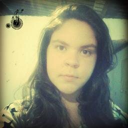 jeito de boneca, mas não é de porcelana... & que mesmo frágil, é poderosa! ੴ ♪♫Complicada e Perfeitinha ♫