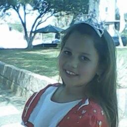 eu sou carente :( mas cada pessoa que me segue eu sinto que é da familia 3 espero que persebam que eu sou um pouco animada