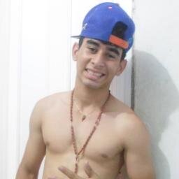 Caçador de arte, fazedor de encrenca, Teorias de lipíde, medidor de potência
Agora aguenta, a chapa esquenta
Descendo, imitando, misturando sequencia