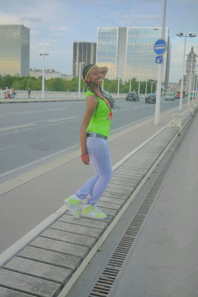 Wendy_Diidy's profile picture. [.♡ENTRE ÊTRE ET NE PAS ETRE ; MOI JE SUIS ! .♡]     #TEAMPSG ~ #TEAMAKIYO ~