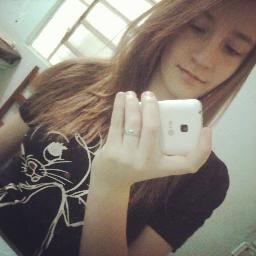 I remember searching for the perfect words..♪  Jhennifer Guter, 15 anos SOADER :3 segue?