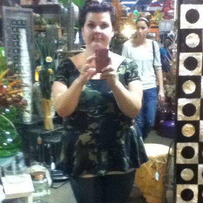 Profile Picture of Lovinglukebryan (@BrandyWomack) on Twitter