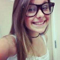 Sou Linda , amiga , chata , Tenho uma Beleza da Ticiane pinheiro com um pouco fa giselly  brithue