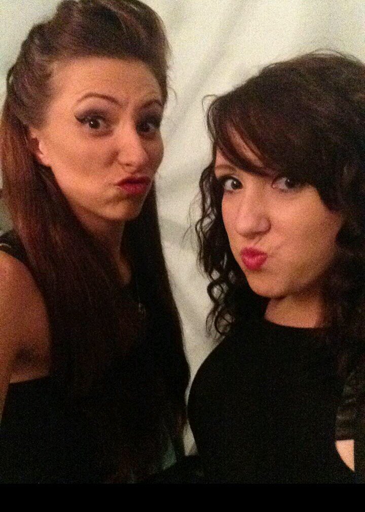 JessicaLT2929's profile picture. 