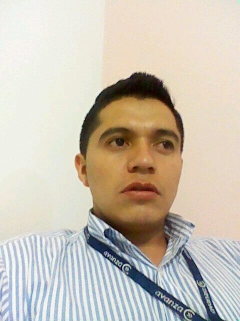 Ingeniero en Telecomunicaciones
Especialista en Gerencia de Proyectos