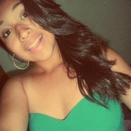 15, Pisciana , Corinthiana ,*
 O importante é ser feliz , o resto a gente completa flw? *-*