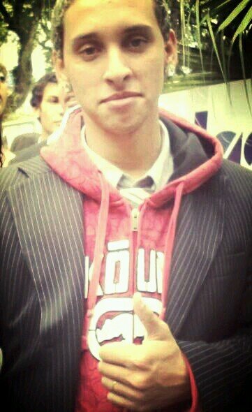 falam que o amor de fã que eu sinto e passagero sinto le enformar mais esse amor é eterno♥@LinekerFF ♥