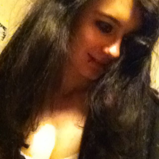 Im 17 bi so hmu i have Kik xxdemonchild420xx
